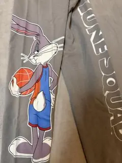 H&M Tune Squad Bugs Bunny スウェットパンツ 128cmのサムネイル