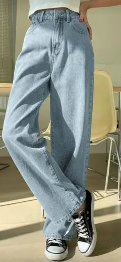 ワイドレッグジーンズ　S