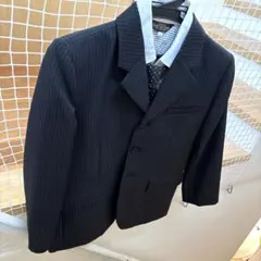 男の子　フォーマルスーツ美品　140