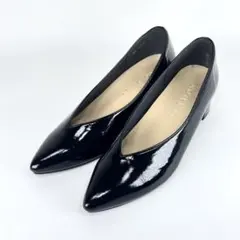 【ほぼ新品】ルタロン エナメル Vカット ポインテッドトゥ パンプス 黒22.0