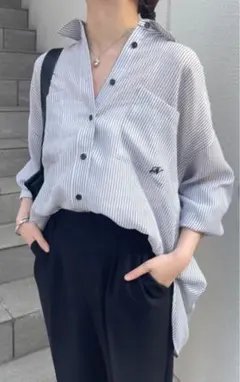 COLLAGE GALLARDAGALANTE シアーストライプシャツ ブラックのサムネイル