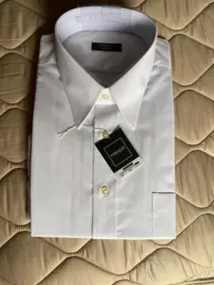 形状記憶のベーシックワイシャツです。