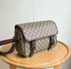 GUCCI GGスプリーム ショルダーバッグ