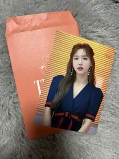 Item thumbnail for item b9ab1ffb-b456-433f-8fab-4abb97e364bf