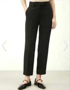 美品⭐︎ミラオーウェン☆センタープレス☆テーパード☆パンツ☆ブラック♪