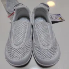 【新品未使用】イフミー　IFME 上履き　白 18.0cm