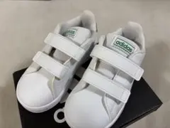 adidas スニーカー ホワイト