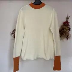 ハイネックニット