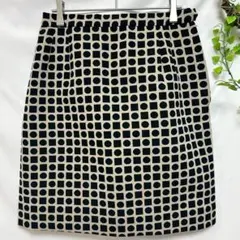 幾何学模様 ひざ丈 台形スカート ベージュ ブラック レトロ モノトーン