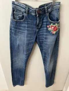 値下げ！ZARA Z1975 フラワー刺繍 スキニーデニム（ハイウエスト）