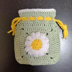 【匿名発送】ハンドメイド　編み物　巾着　ポーチ　ぷっくりお花　グラニースクエア