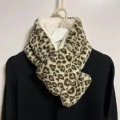 在庫わずか☆13*80ヒョウ柄ベージュボアマフラー☆リバーシブルネックウォーマー