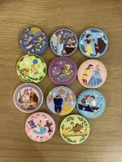 ディズニー刺繍缶バッジ（第一弾）11個セット