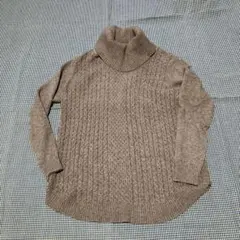 ベージュ タートルネック ニットチュニック