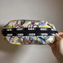 LeSportsac レスポートサック筆箱クリスマス柄ペンケースのサムネイル