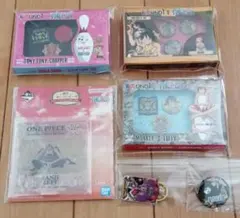 ワンピース グッズ まとめ売り ピンバッジ アクスタ 缶バッジ クリップ