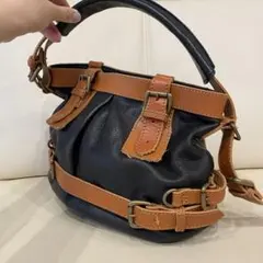 ナノユニバース　BARK TANNAGE ブラック　ショルダーバッグ　本革のサムネイル