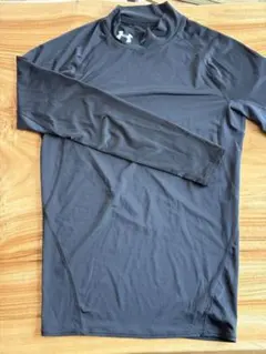 Under Armour ブラック 長袖 アンダーシャツ