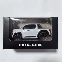 トヨタ 新型ハイラックス プラチナホワイトパールカラーサンプル