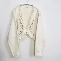 ★パンプランニング ニットカーディガン ボレロ 花柄刺繍 クリーム