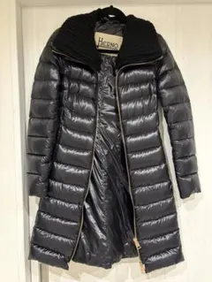 【美品】HERNO ダウンコート ブラック　38のサムネイル