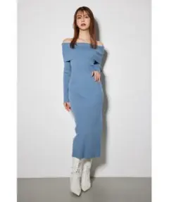 新品未開封　リエンダ　オフショルダータイトニットワンピース　ブルー