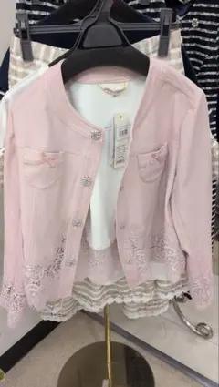 専用新品未使用春夏物　裾レース切替転写素材 ノーカラージャケットのサムネイル