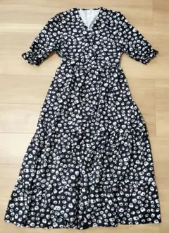 MINIMINI store L 総花柄　薄手・透け感ナシ ワンピ 段々