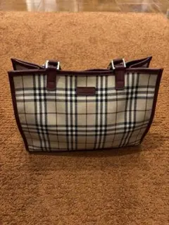 Burberryバッグ