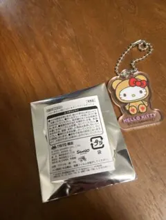 ハローキティ タイトーコラボ限定 TAITOランダムアクリルチャーム