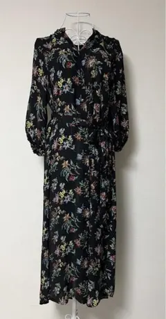 ジーナシス　花柄 黒 ロングシャツワンピース 長袖 ベルト付き　フリーサイズ
