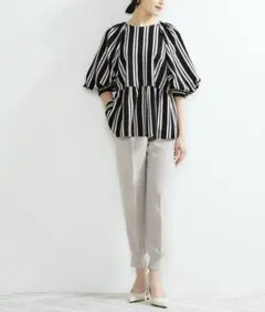 TIARA タックジョグパンツ　ベージュ