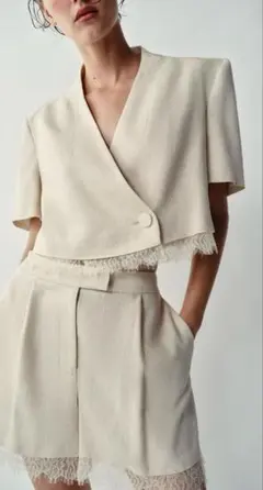 ショート丈 テーラードジャケット レース装飾 ベージュ ZARA - メルカリ