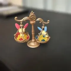 ポケモン、プラスルとマイナン 天秤フィギュア