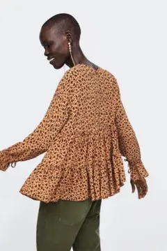 ZARA 花柄ブラウス