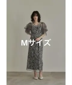 ニアナ フラフィースリーブペンシルドレス - メルカリ