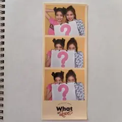 twice ステッカー　what is love?