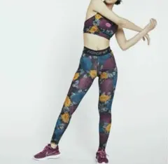 ミ*ん様 NIKE花柄レギンスS+スポーツブラXSセット⭐️未使用に近い