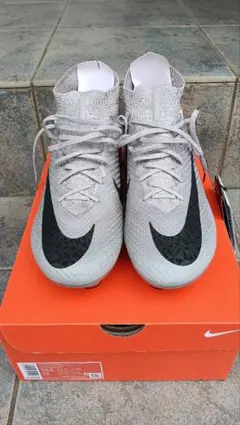 Nike　ナイキ　サッカー　スパイク　スーパーフライ9　28.5cm
