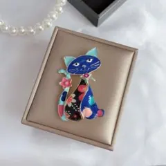ブローチ 花柄 ブルーキャット 和柄 個性派 アクセサリー ネコ
