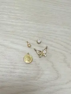 貴和製作所　ランダム　パーツ　アクセサリー　チャーム