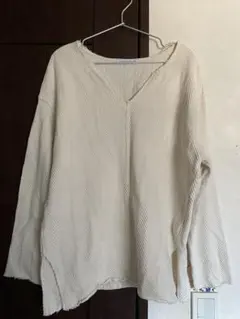 アイボリー Vネック 長袖カットソー