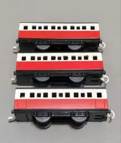 タカラトミー プラレール トーマスシリーズ　赤い客車3両