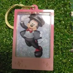 ディズニーストア　シークレットアクリルキーチェーン　ミッキー