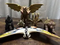 HG 初版 1弾&2弾 メカゴジラ デストロイア　ゴジラ 1995 1994 HG 初版 1弾&2弾 メカゴジラ デストロイア ゴジラ 1995 1994 - メルカリ