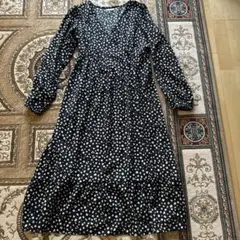 花柄長袖Vネックワンピース