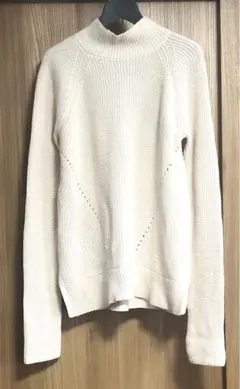 ★新品　ギャップ　セーター