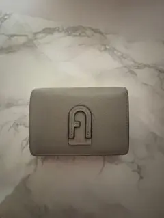 グレー レザー 三つ折り財布 Aロゴ付き