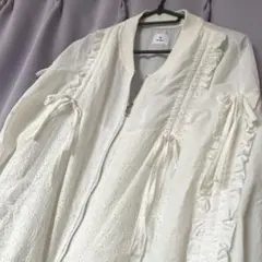 ブルゾン フリル