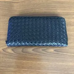 イントレチャート ラウンドファスナー 長財布 ブラックのサムネイル